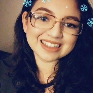 Meet your Posher, Kassandra